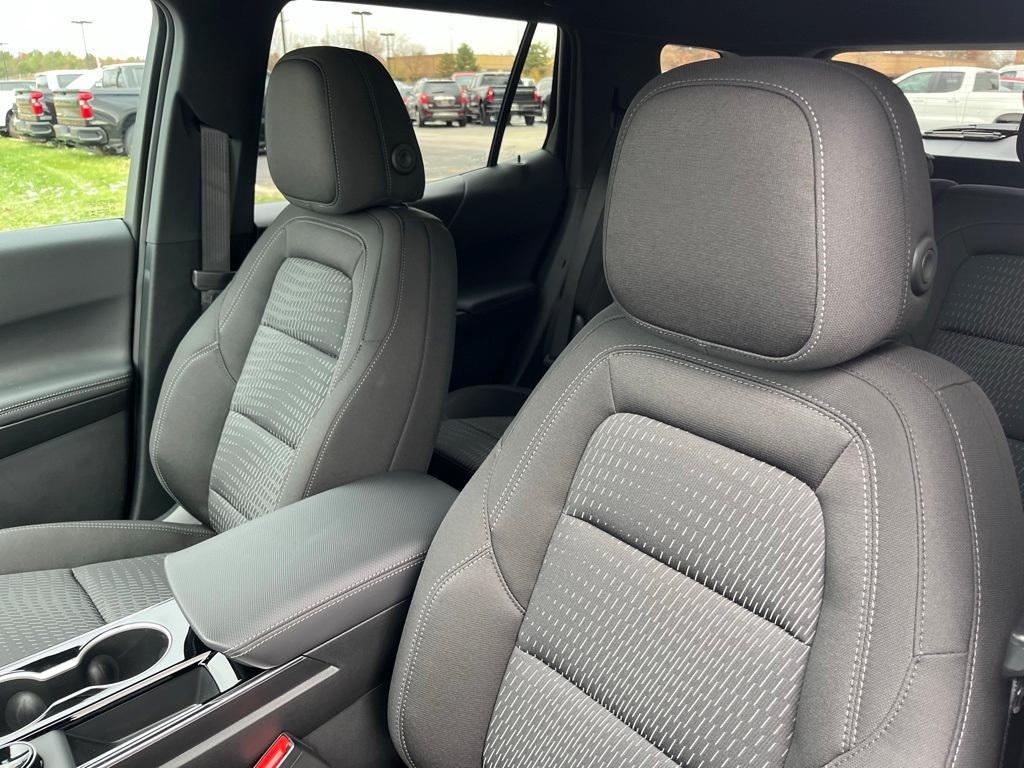 new 2026 Chevrolet Equinox car, priced at $30,495