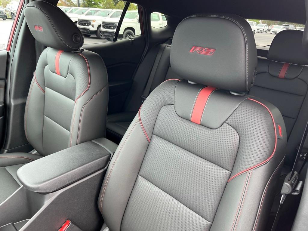 new 2025 Chevrolet Trax car, priced at $27,860