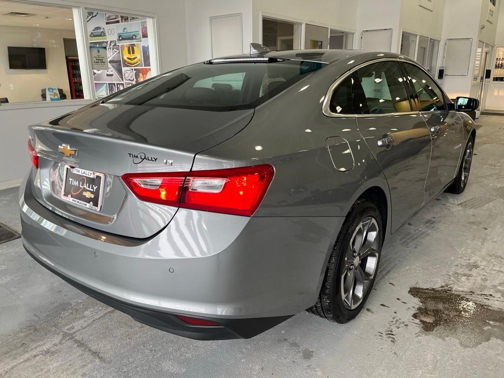 new 2024 Chevrolet Malibu car, priced at $27,995