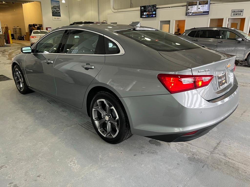 new 2024 Chevrolet Malibu car, priced at $27,995