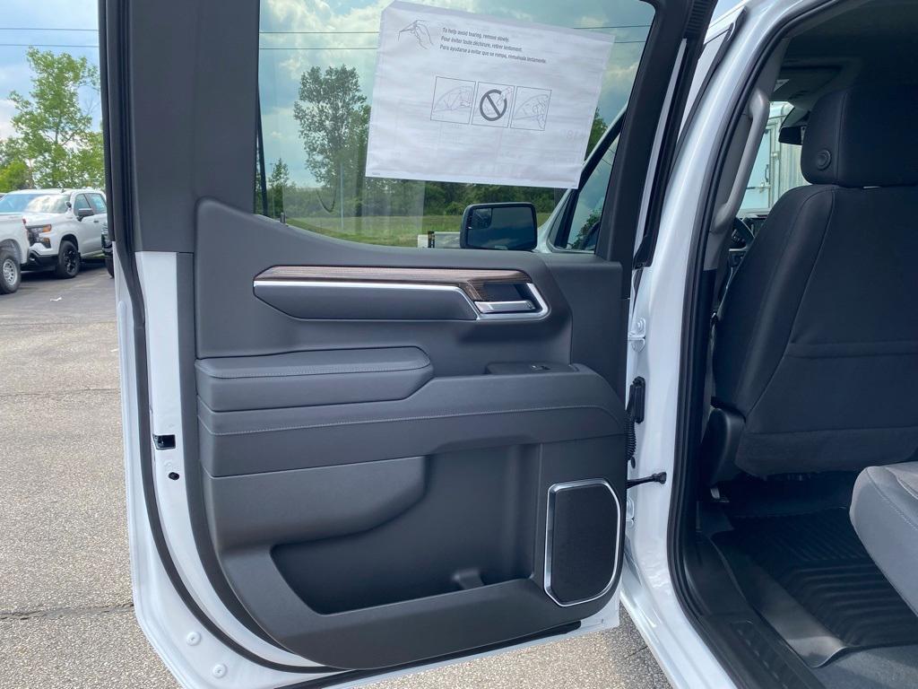 new 2025 Chevrolet Silverado 1500 car, priced at $49,995