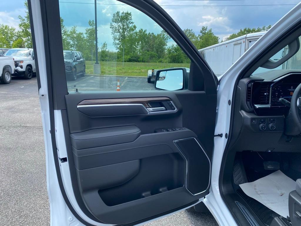 new 2025 Chevrolet Silverado 1500 car, priced at $49,995