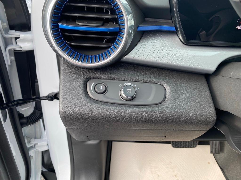 new 2026 Chevrolet Trax car