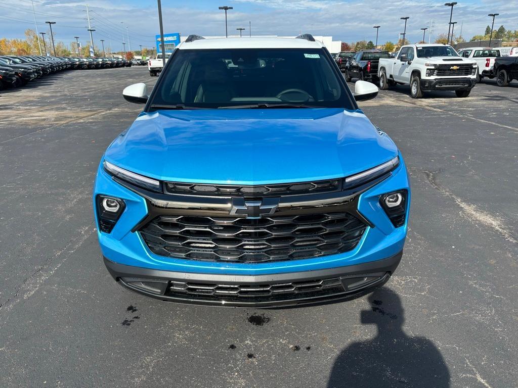 new 2025 Chevrolet TrailBlazer car, priced at $33,205