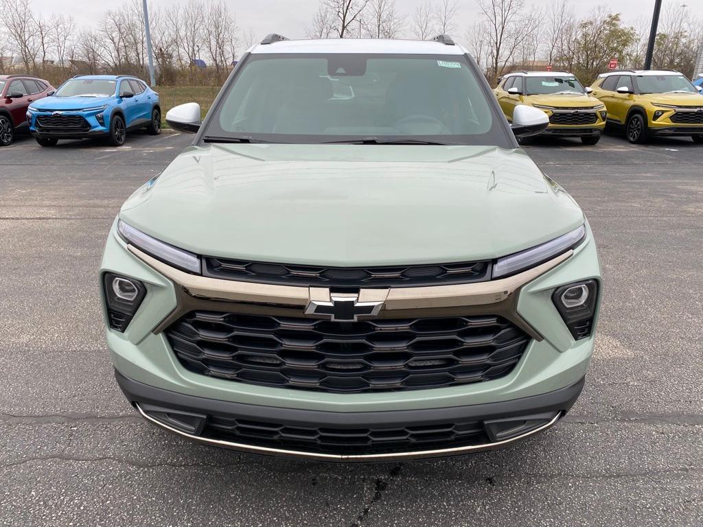 new 2025 Chevrolet TrailBlazer car, priced at $34,305