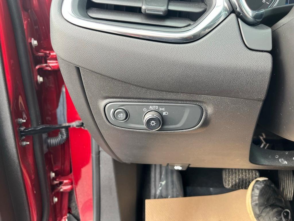 used 2023 Chevrolet Equinox car, priced at $19,999