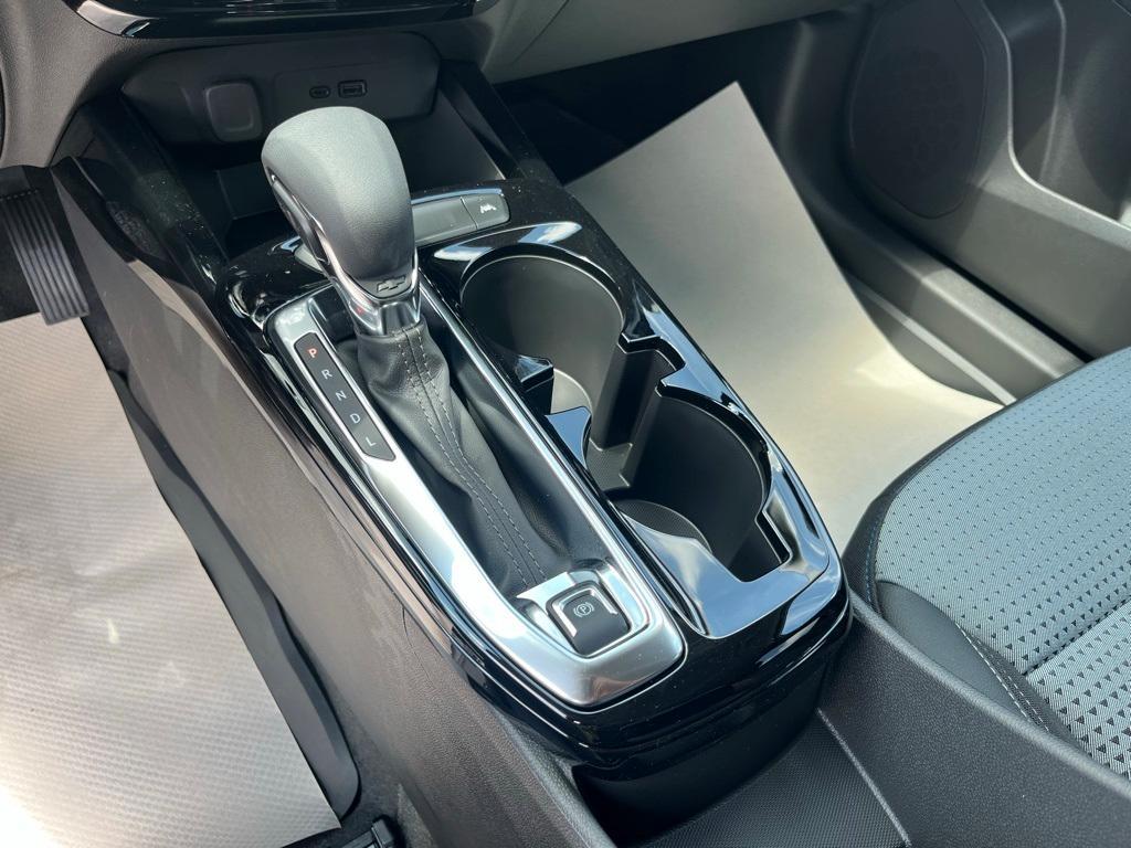 new 2025 Chevrolet Trax car, priced at $25,085