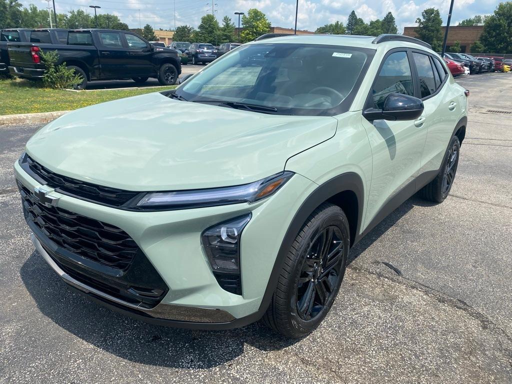 new 2025 Chevrolet Trax car, priced at $27,055