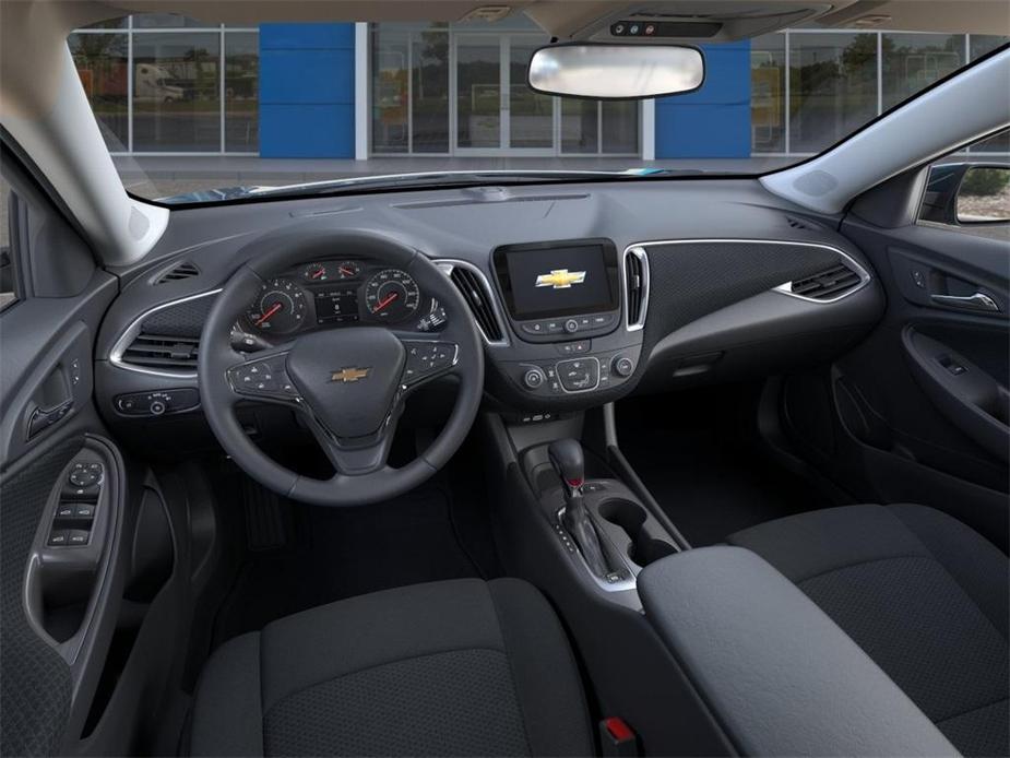 new 2024 Chevrolet Malibu car, priced at $25,495