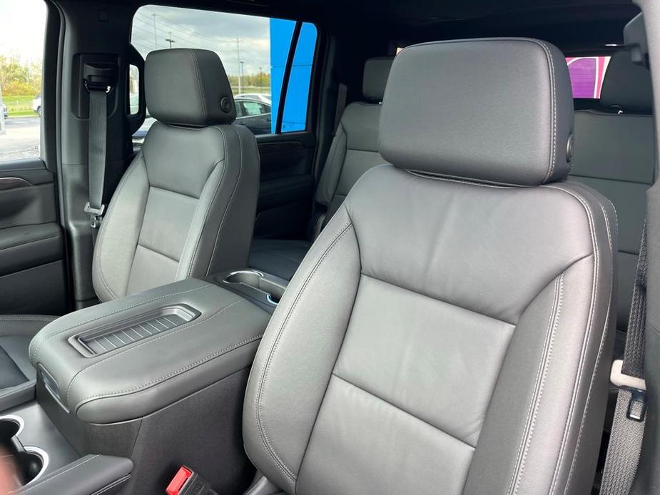 new 2024 Chevrolet Suburban car, priced at $74,880