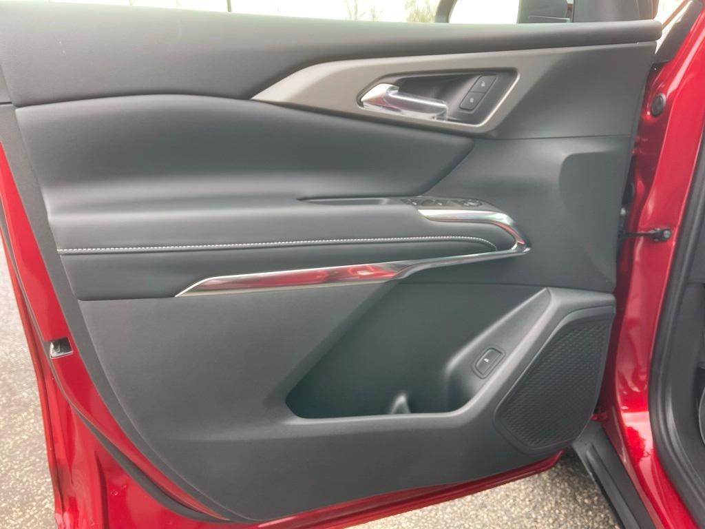 new 2026 Chevrolet Traverse car, priced at $46,615