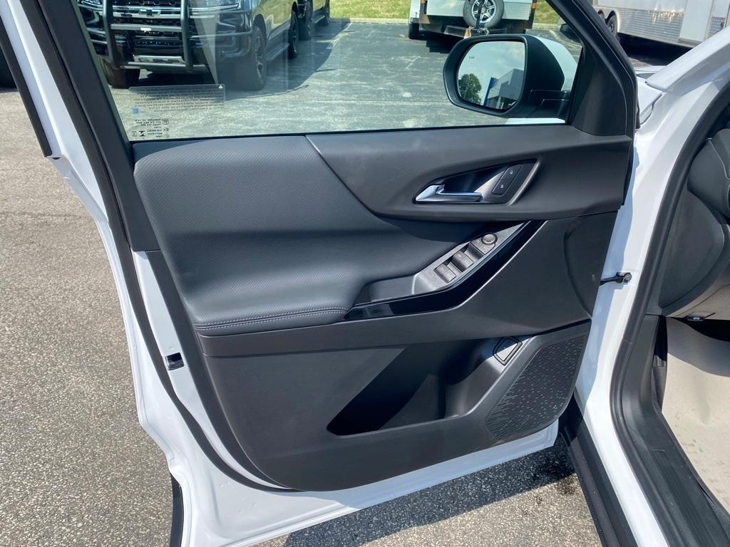 new 2026 Chevrolet Equinox car, priced at $35,955