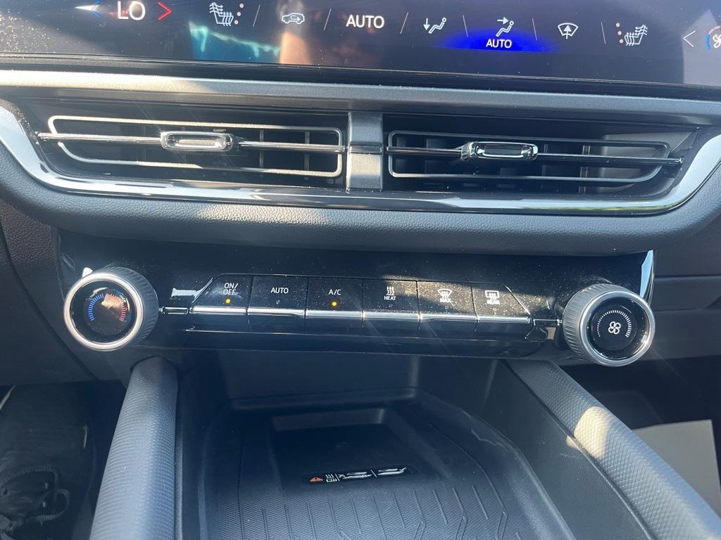 new 2025 Chevrolet Equinox EV car, priced at $41,495