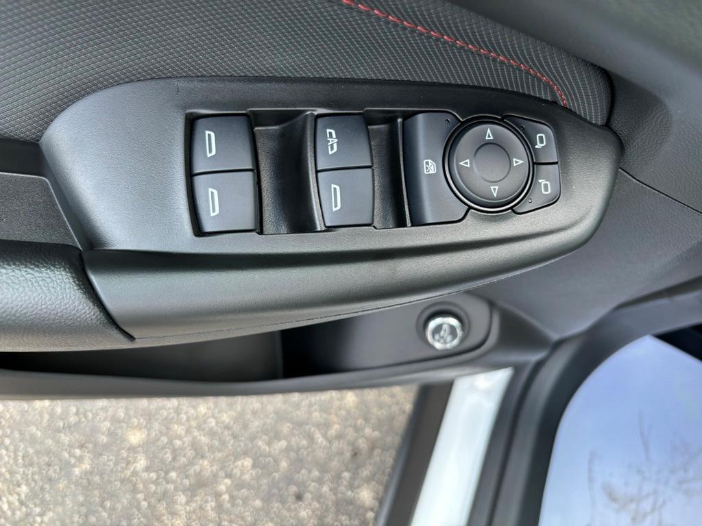 new 2025 Chevrolet TrailBlazer car, priced at $31,995