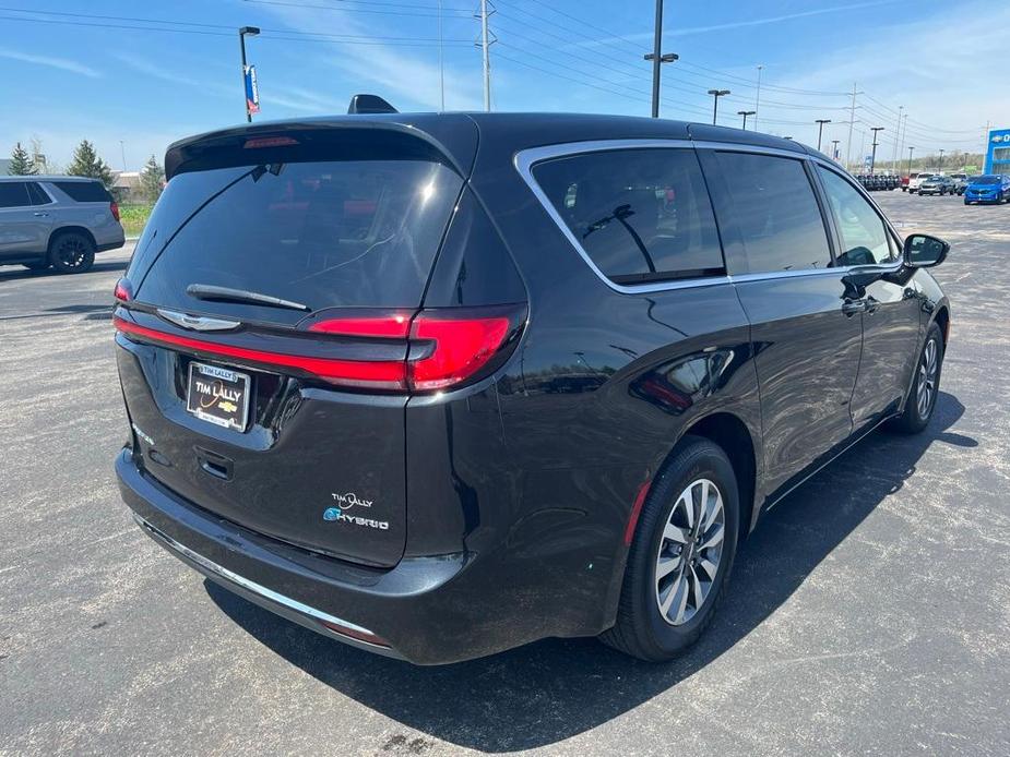 used 2022 Chrysler Pacifica Hybrid car, priced at $30,421