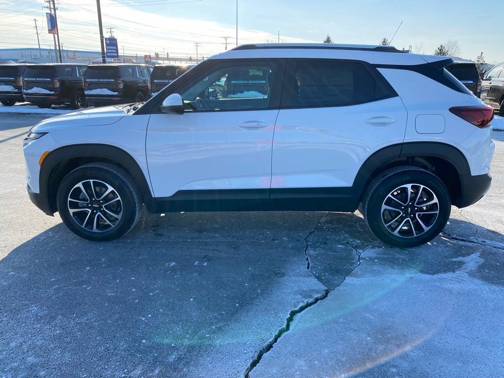 new 2025 Chevrolet TrailBlazer car, priced at $28,990