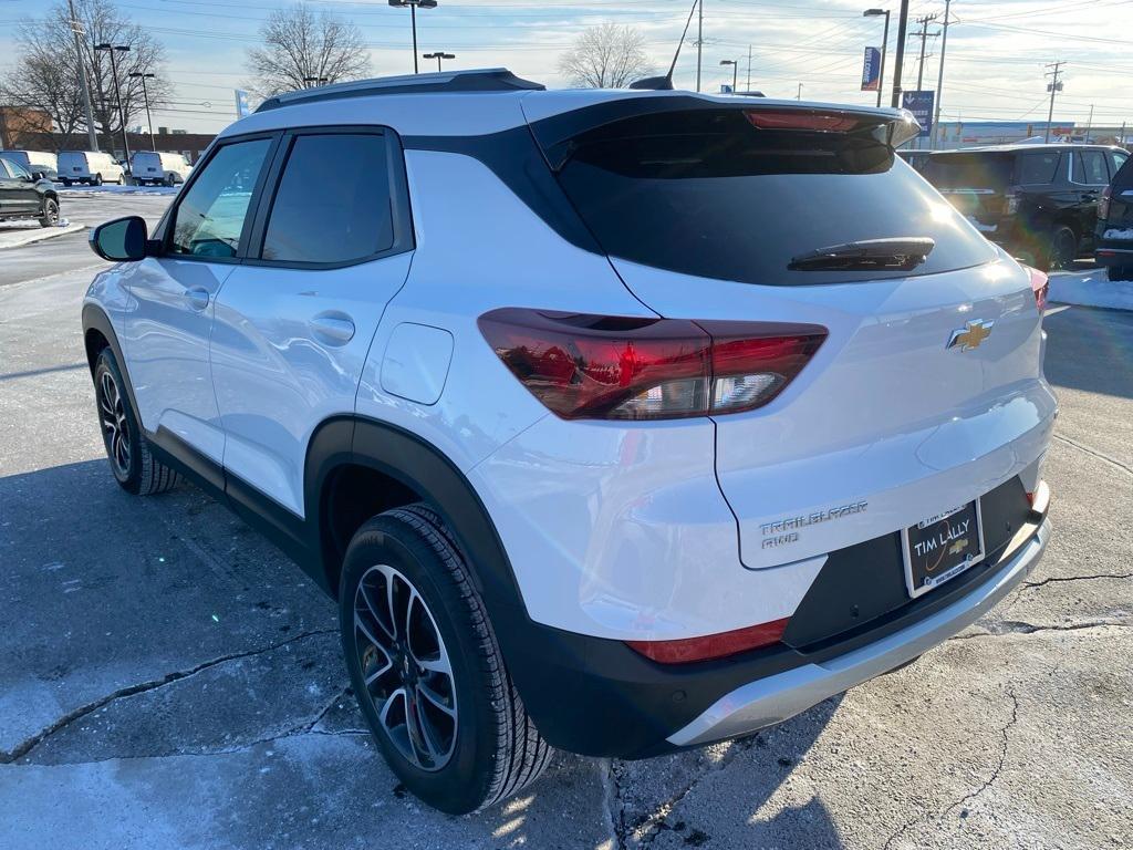 new 2025 Chevrolet TrailBlazer car, priced at $28,990