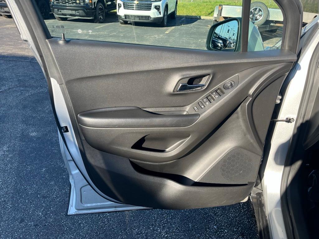 used 2022 Chevrolet Trax car, priced at $18,350