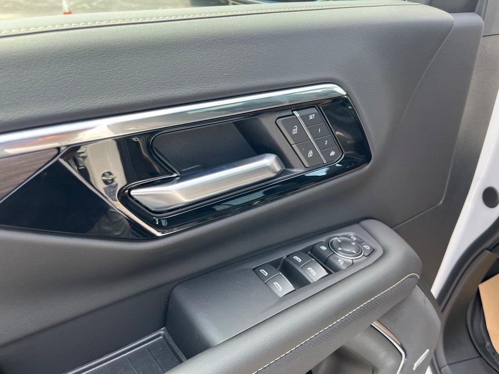 new 2025 Chevrolet Tahoe car, priced at $81,995