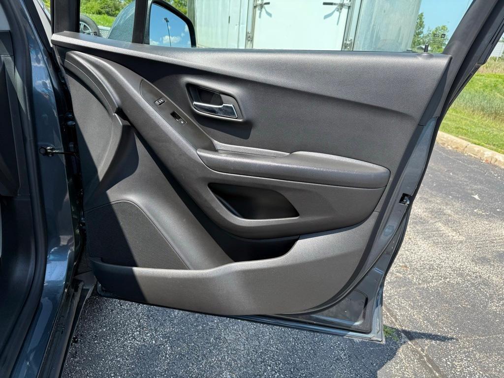used 2022 Chevrolet Trax car, priced at $19,375