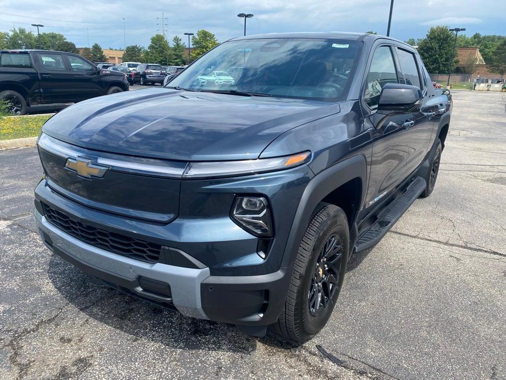 new 2025 Chevrolet Silverado EV car, priced at $71,290