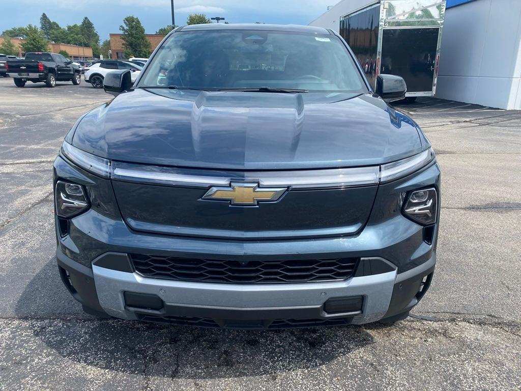 new 2025 Chevrolet Silverado EV car, priced at $71,290