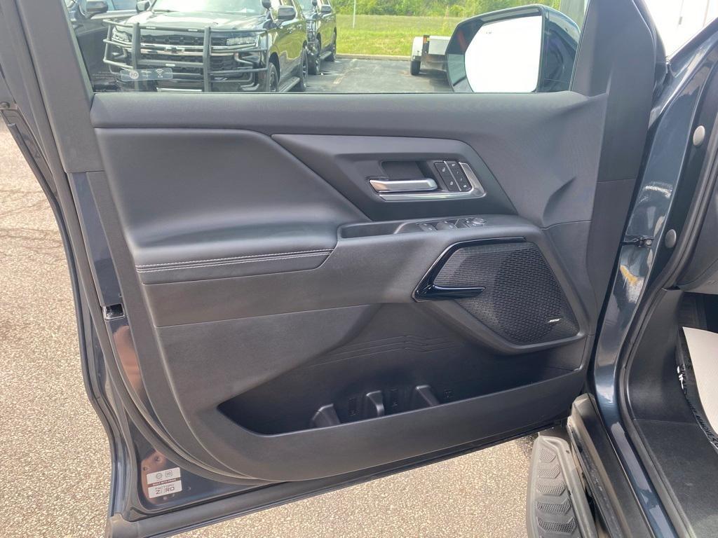 new 2025 Chevrolet Silverado EV car, priced at $71,290