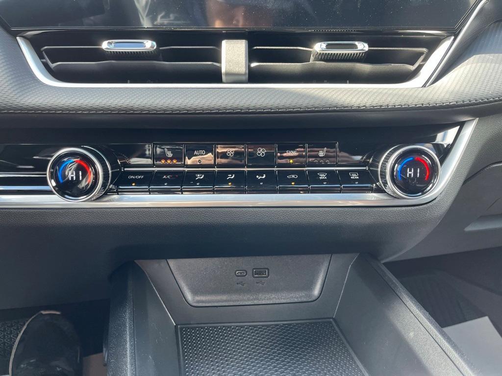 new 2026 Chevrolet Equinox car, priced at $36,515