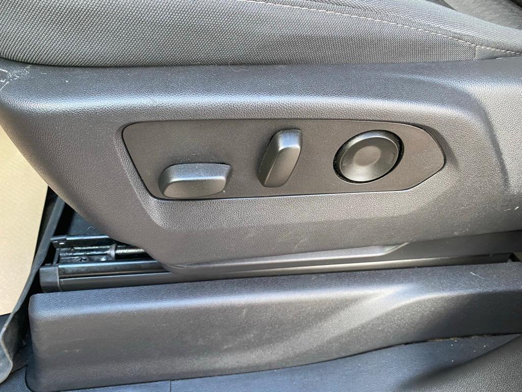 used 2023 Chevrolet Silverado 1500 car, priced at $33,999