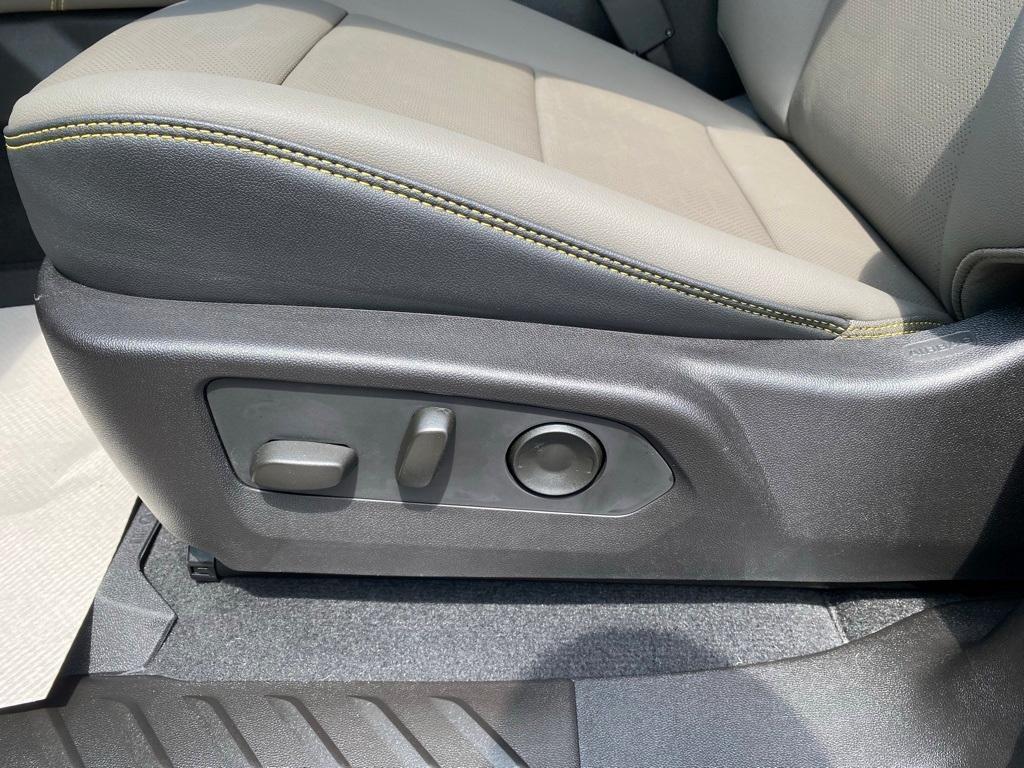 new 2025 Chevrolet Colorado car, priced at $56,490