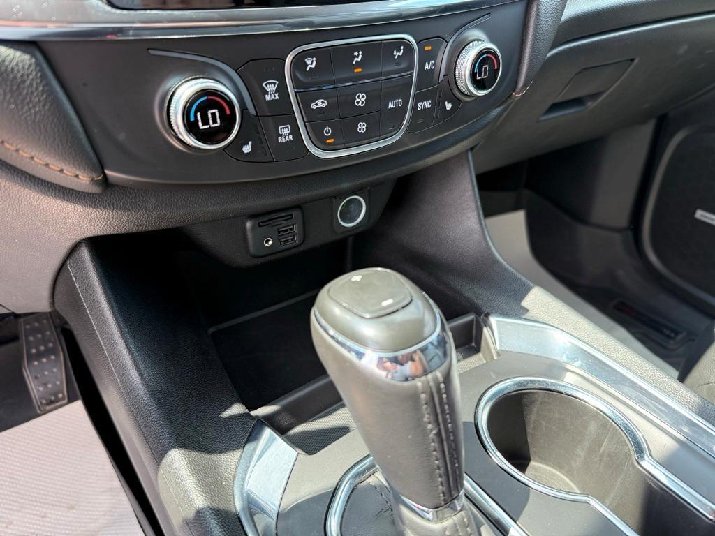 used 2020 Chevrolet Traverse car, priced at $19,224