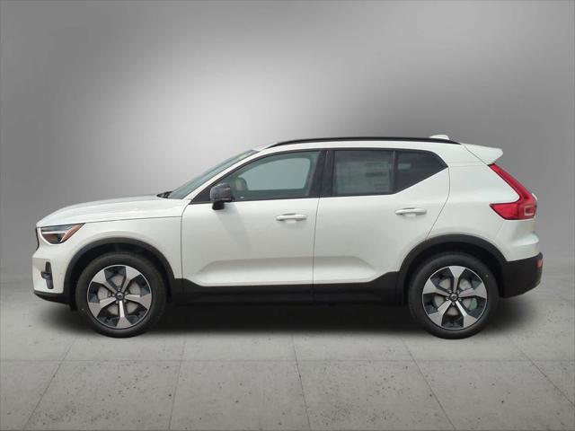 new 2025 Volvo XC40 car, priced at $46,421