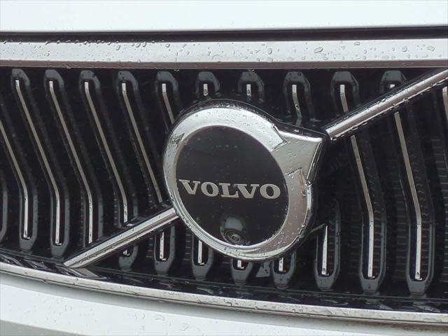 new 2025 Volvo XC40 car, priced at $48,335