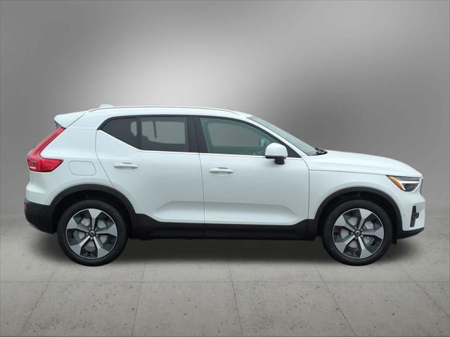 new 2025 Volvo XC40 car, priced at $48,335