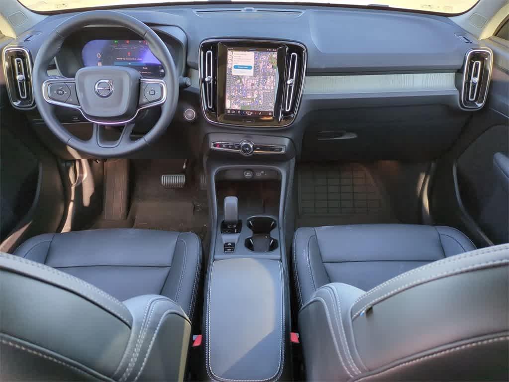 new 2025 Volvo XC40 car, priced at $43,841
