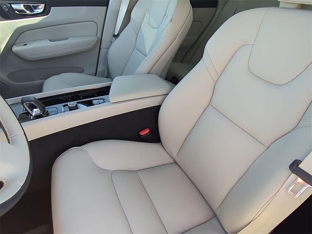 new 2025 Volvo XC60 Plug-In Hybrid car, priced at $63,755