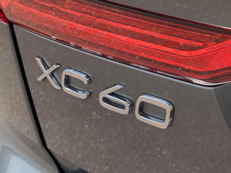 used 2021 Volvo XC60 car, priced at $33,300