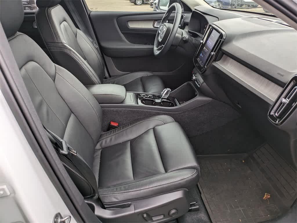 used 2023 Volvo XC40 car, priced at $30,977