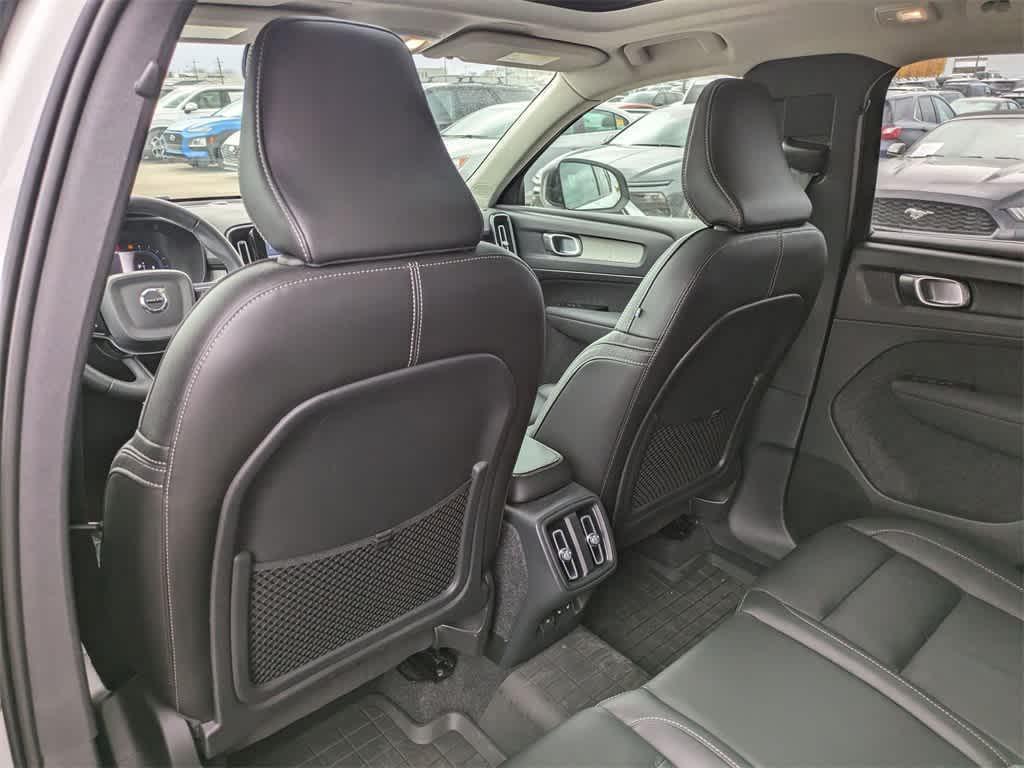 used 2023 Volvo XC40 car, priced at $30,977