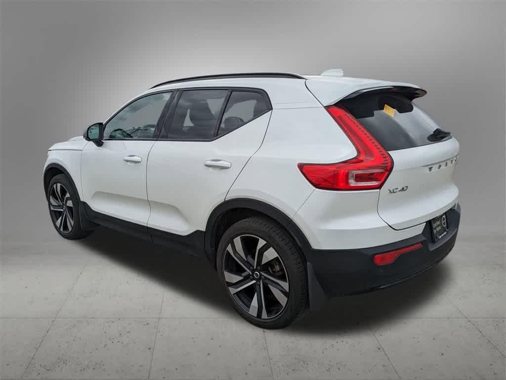 used 2023 Volvo XC40 car, priced at $30,977