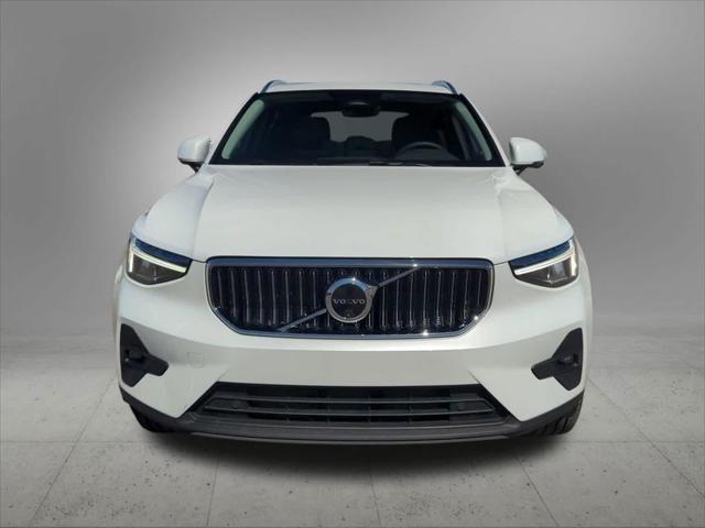 new 2024 Volvo XC40 car, priced at $46,323