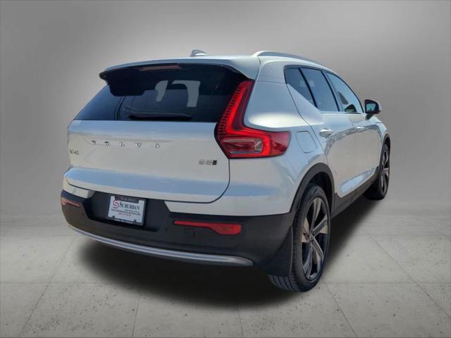 new 2024 Volvo XC40 car, priced at $46,323