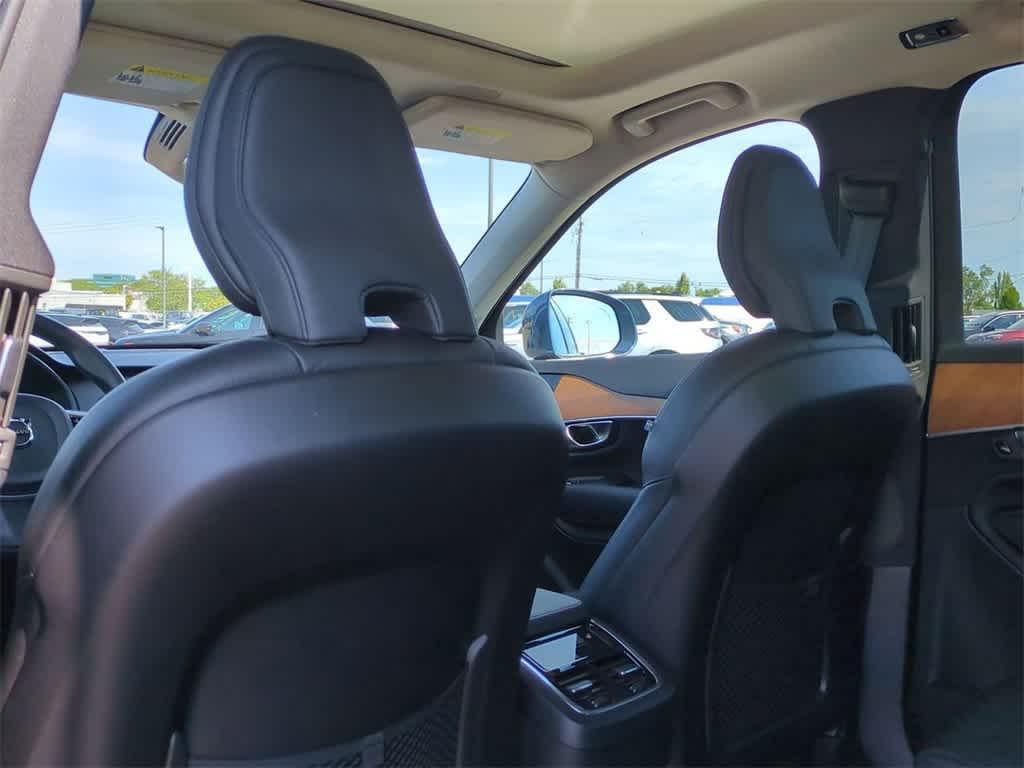 used 2022 Volvo XC90 car, priced at $34,977