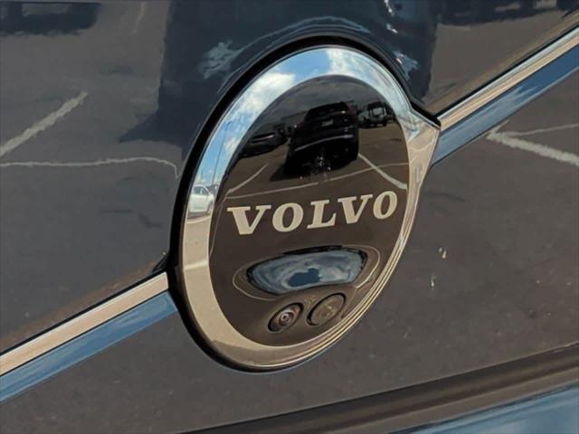 new 2025 Volvo EX90 car, priced at $81,805