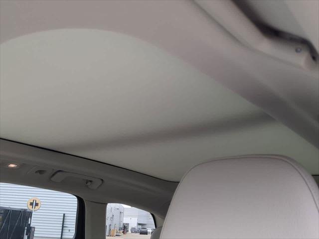 new 2025 Volvo XC60 car, priced at $51,450