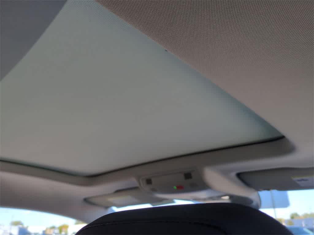 used 2023 Volkswagen Taos car