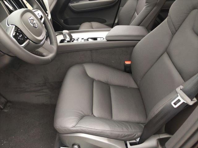 new 2025 Volvo XC60 car, priced at $55,360