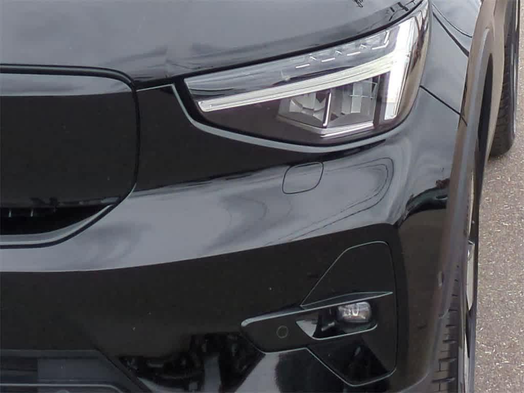 used 2022 Volvo C40 Recharge Pure Electric car, priced at $24,977