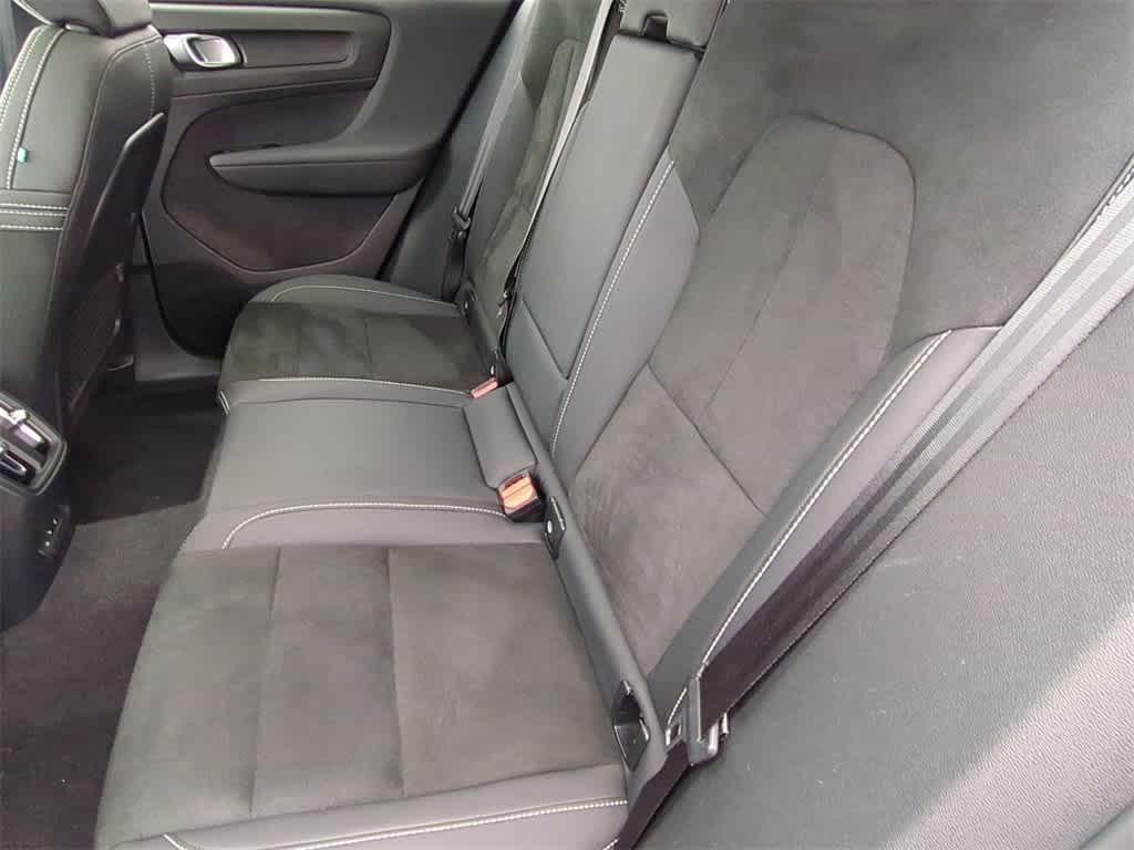 used 2022 Volvo C40 Recharge Pure Electric car, priced at $24,977