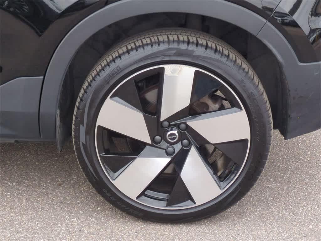 used 2022 Volvo C40 Recharge Pure Electric car, priced at $24,977